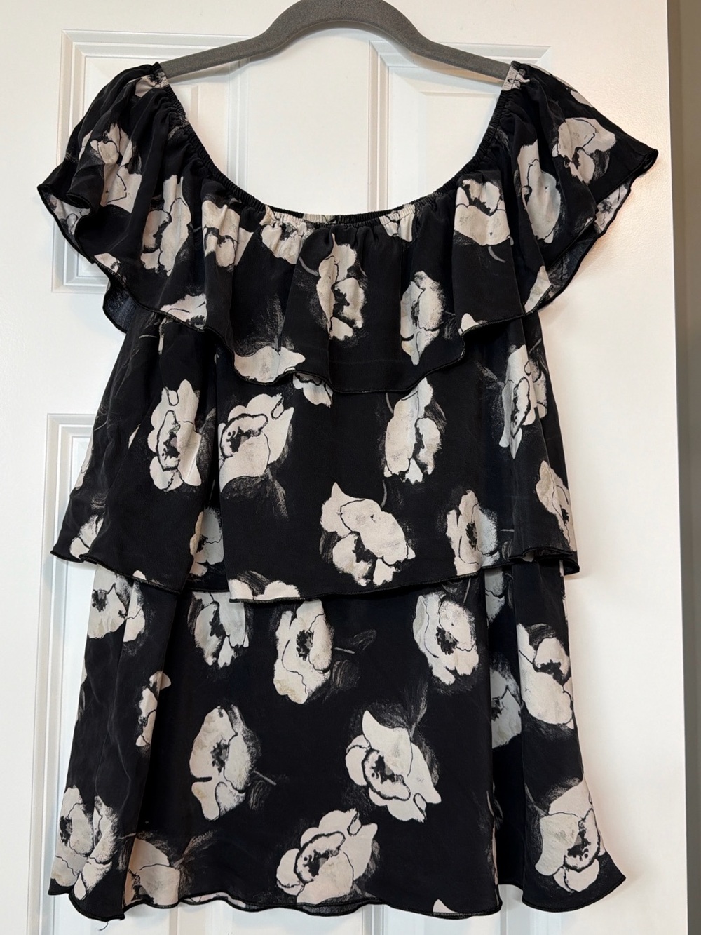 White House Black Market Black Floral Off-Shoulder Ruffle Top - Picture 2 of 4